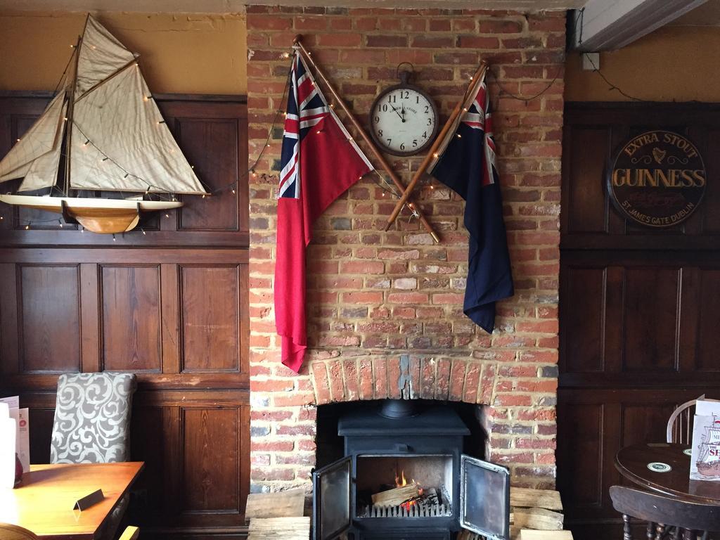 The Ship Inn Fordingbridge Exterior foto