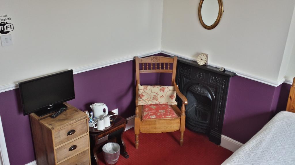 The Ship Inn Fordingbridge Habitación foto